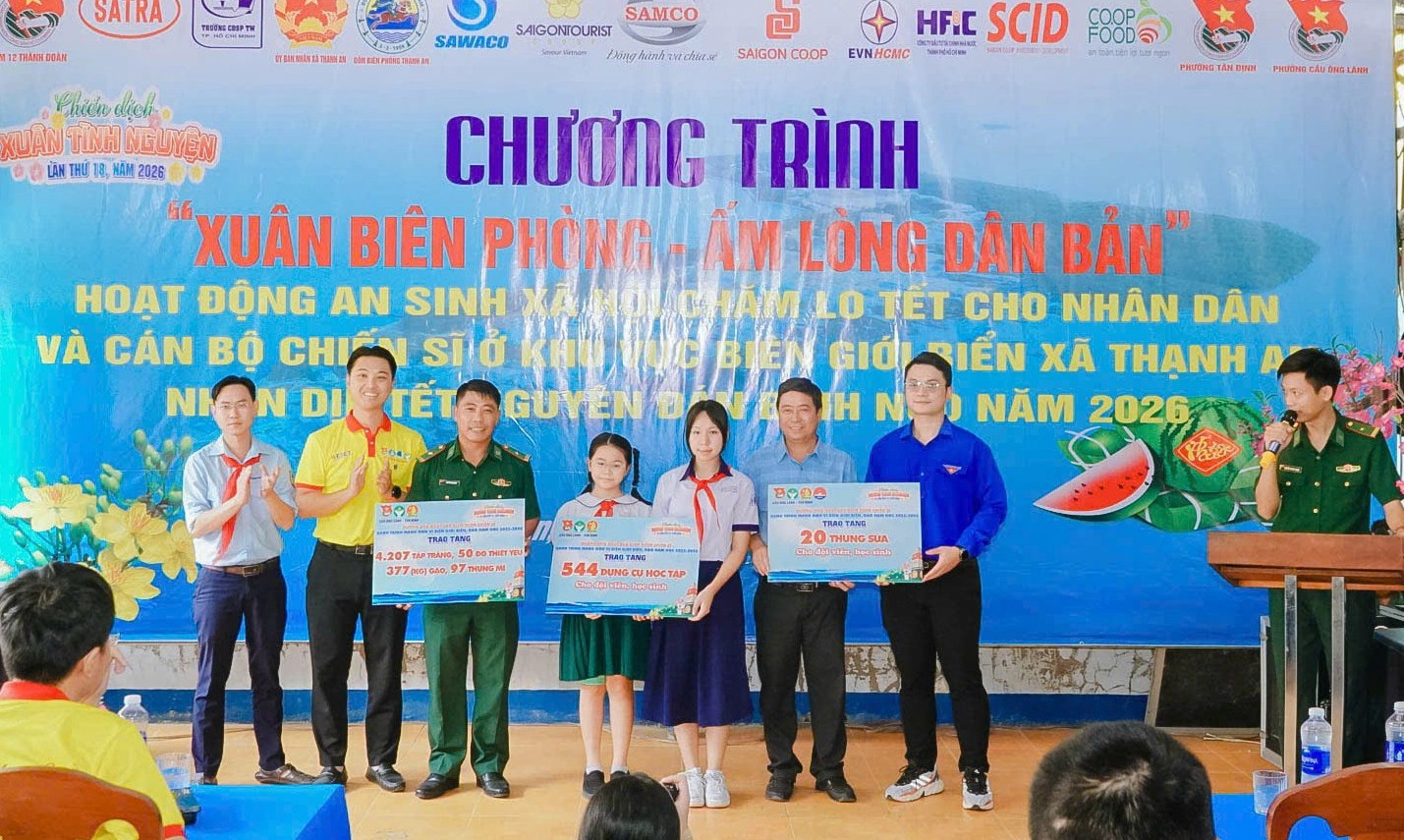 Mang xuân ấm về với nhân dân xã đảo Thạnh An