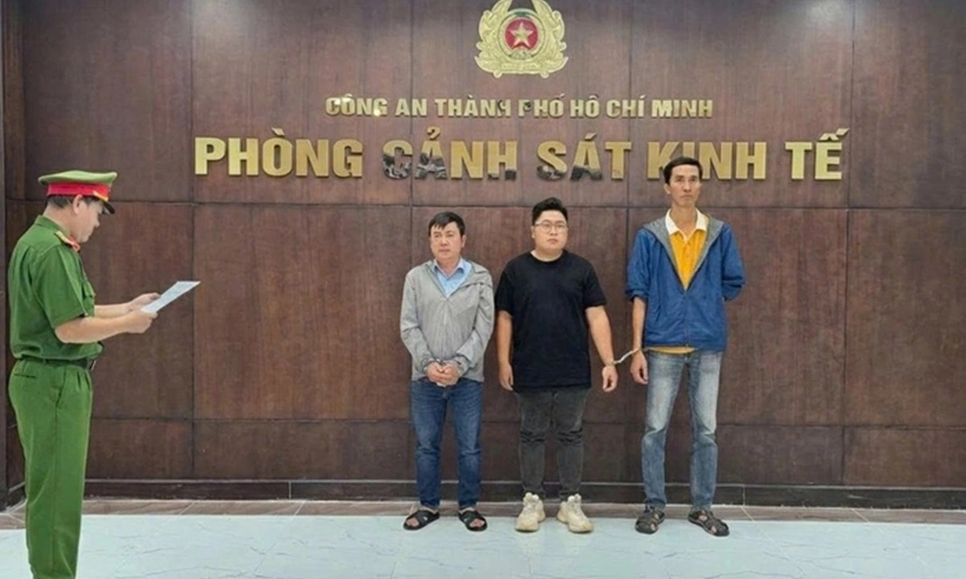 Bắt 3 bị can vụ trục lợi tại Trung tâm hỏa táng Bình Hưng Hòa trong cao điểm dịch Covid-19