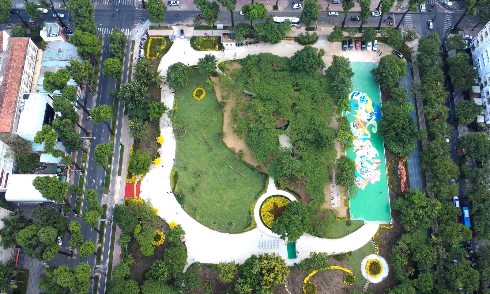 Bàn giao công viên Phan Đình Phùng phục vụ người dân vui Xuân