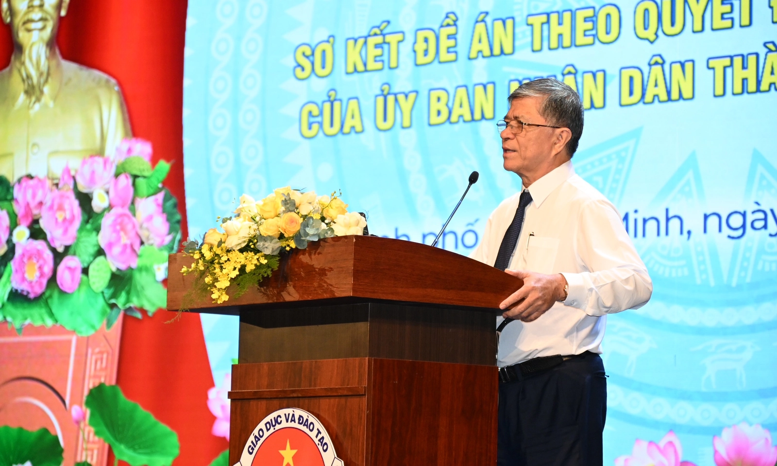 Mỗi trường học, mỗi hiệu trưởng phải là người đi đầu trong chuyển đổi số