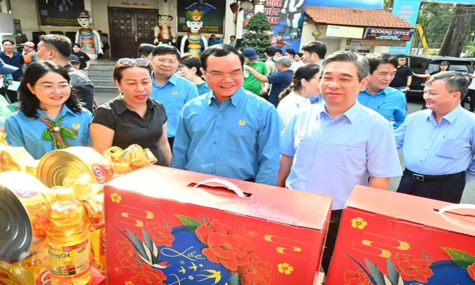 Khai mạc “Chợ Tết Công đoàn – Xuân 2026” tại TPHCM