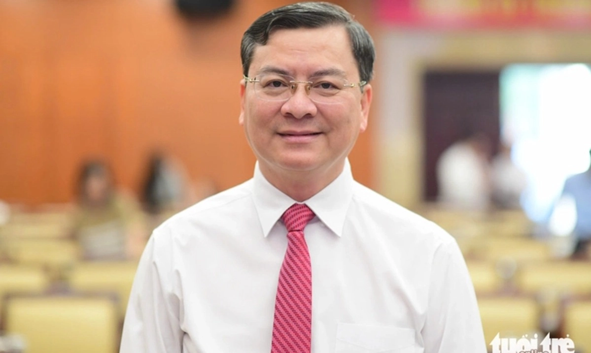 Phó Chủ tịch UBND TPHCM Nguyễn Công Vinh được phân công phụ trách thêm các lĩnh vực kinh tế