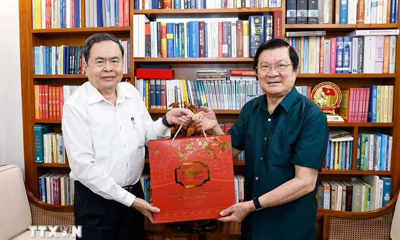 Chủ tịch Quốc hội chúc Tết nguyên lãnh đạo Đảng, Nhà nước dịp Xuân Bính Ngọ