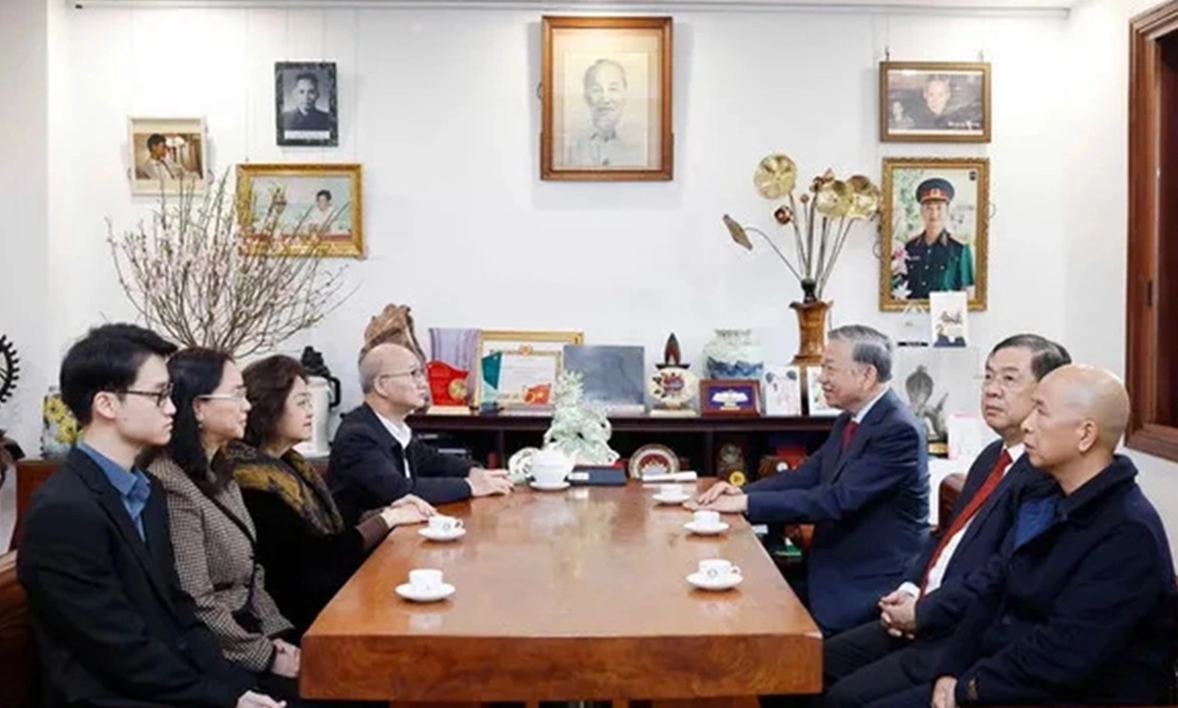 Tổng Bí thư Tô Lâm dâng hương kỷ niệm 120 năm ngày sinh cố Thủ tướng Phạm Văn Đồng