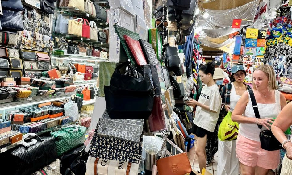 Những hộ kinh doanh nào phải mở tài khoản ngân hàng riêng?