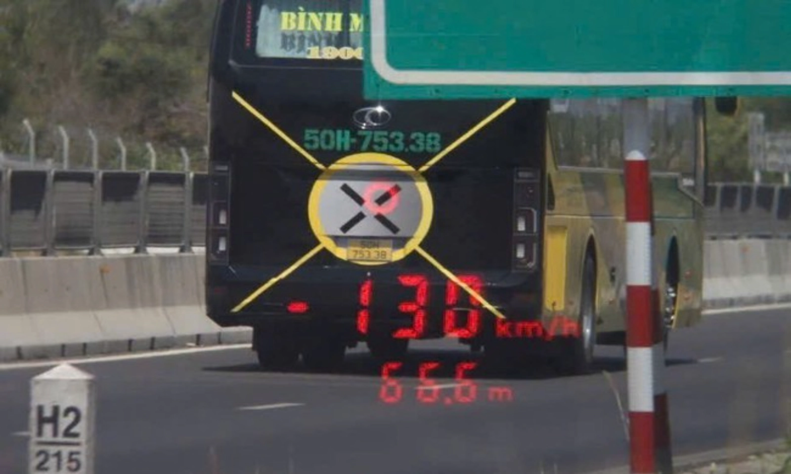 52 xe khách bị phạt nguội trên cao tốc TPHCM – Vân Phong ngày mùng 5 Tết