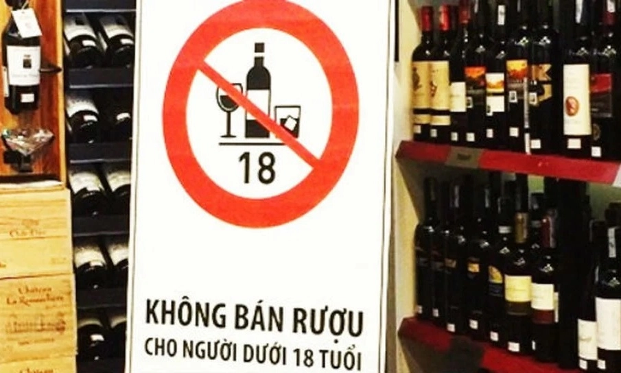 Mức phạt khi bán rượu, bia cho người dưới 18 tuổi