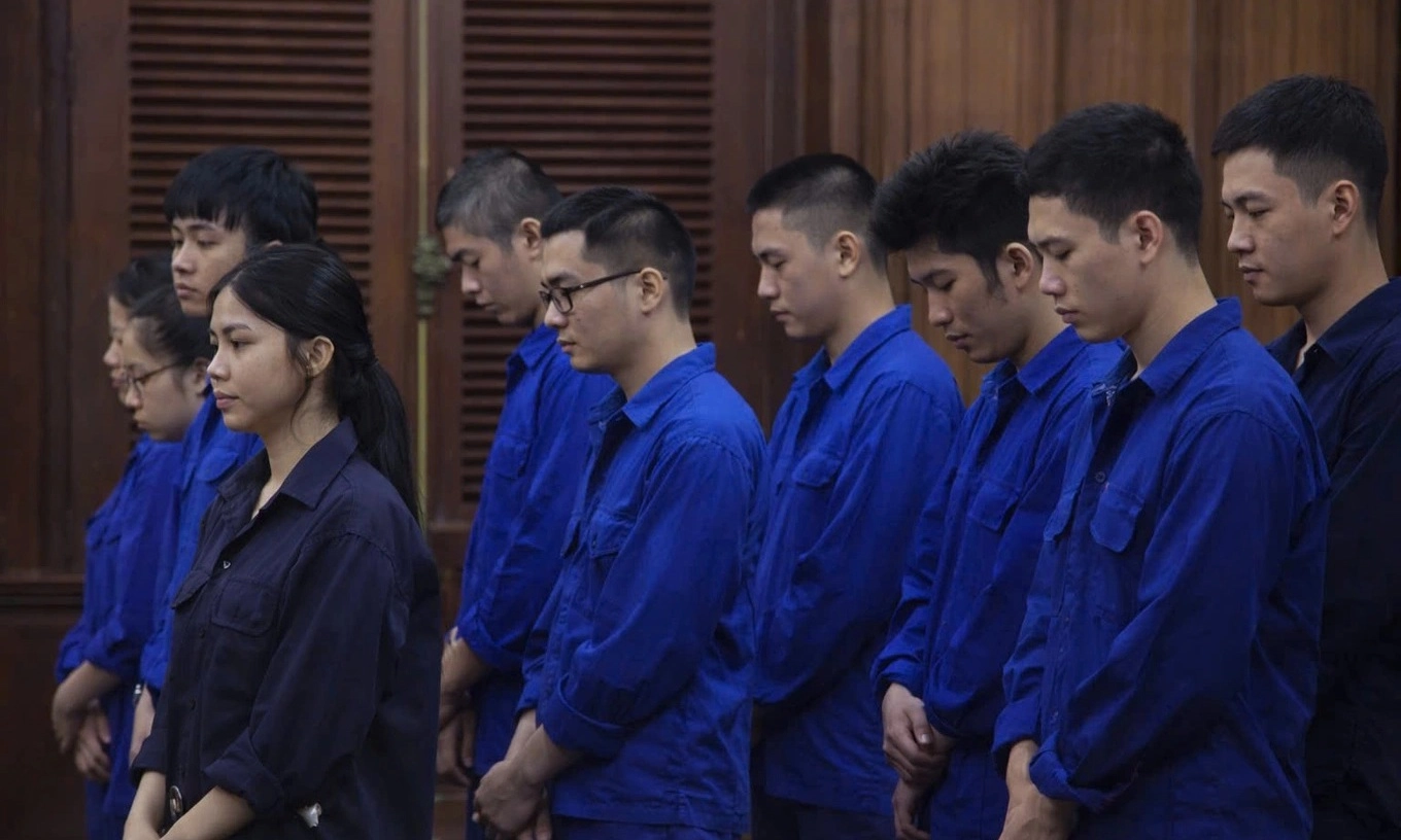 Lừa rút tiền thẻ tín dụng “miễn phí”, nhóm đối tượng chiếm đoạt 24 tỷ đồng