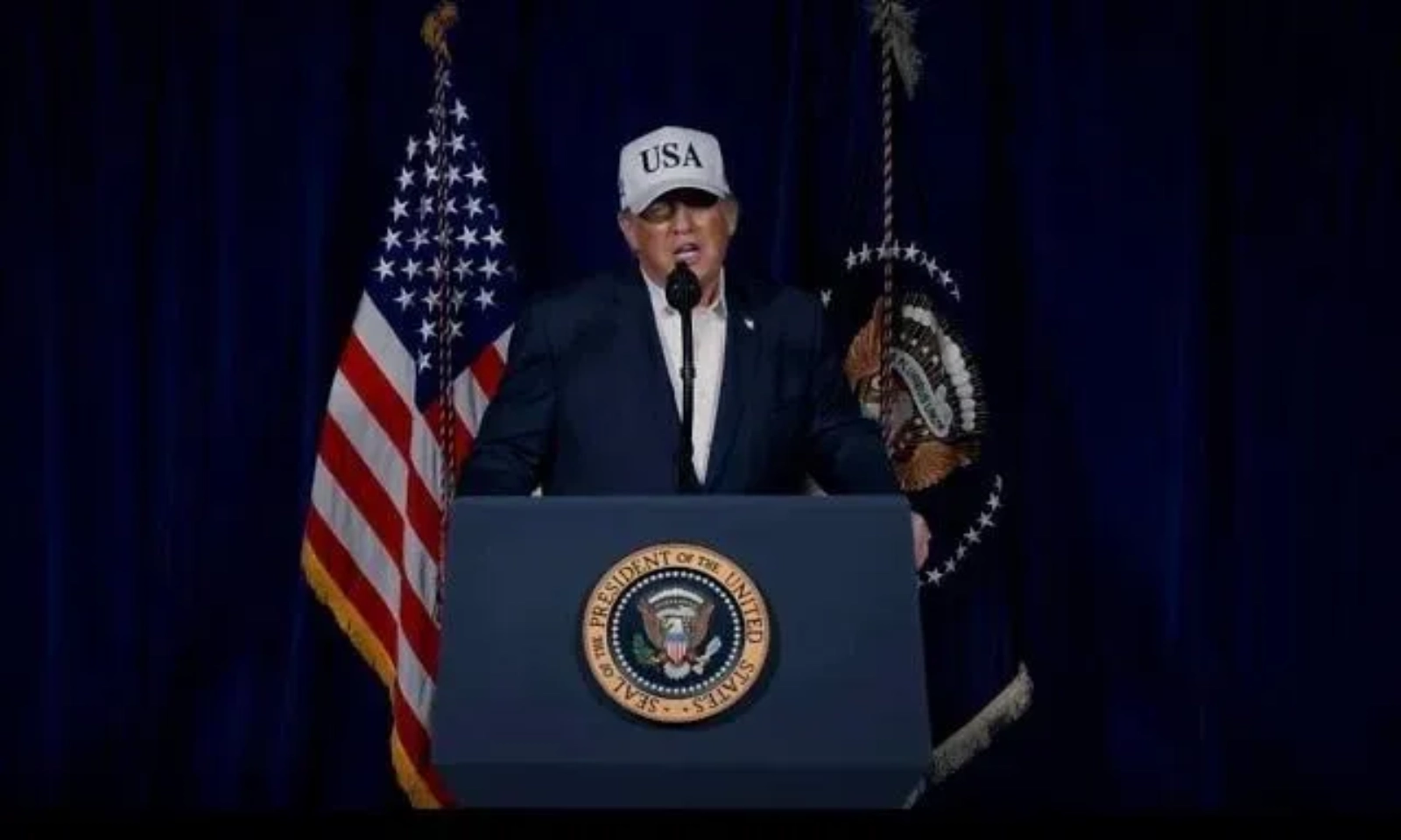 Ông Trump tuyên bố Mỹ phát động chiến dịch “Tiếng gầm sư tử” nhằm vào Iran