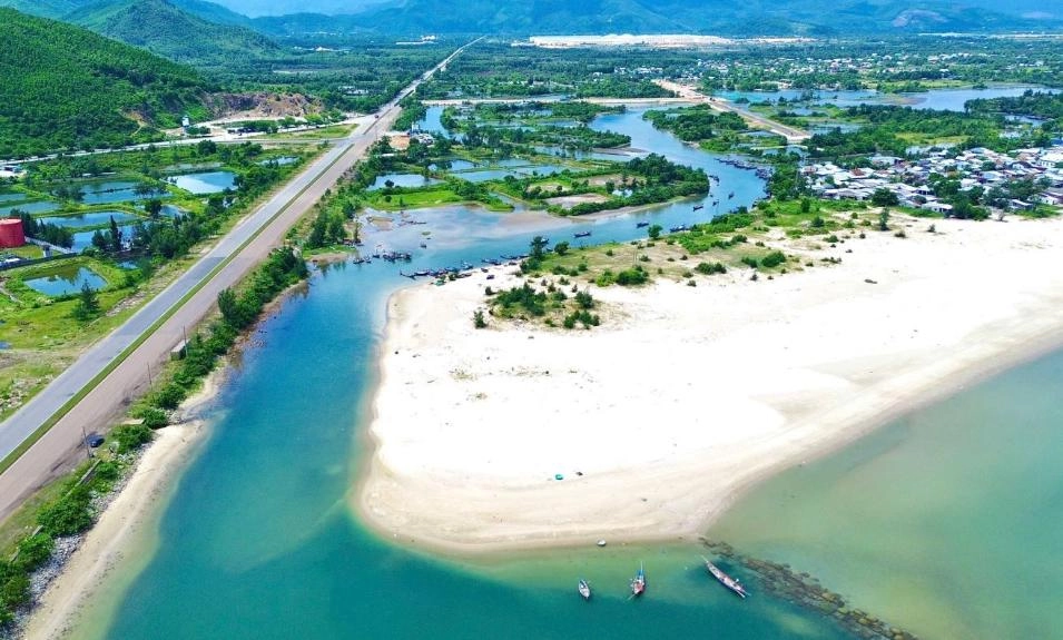 Xây dựng hệ sinh thái logistics thông minh ở Chân Mây - Lăng Cô