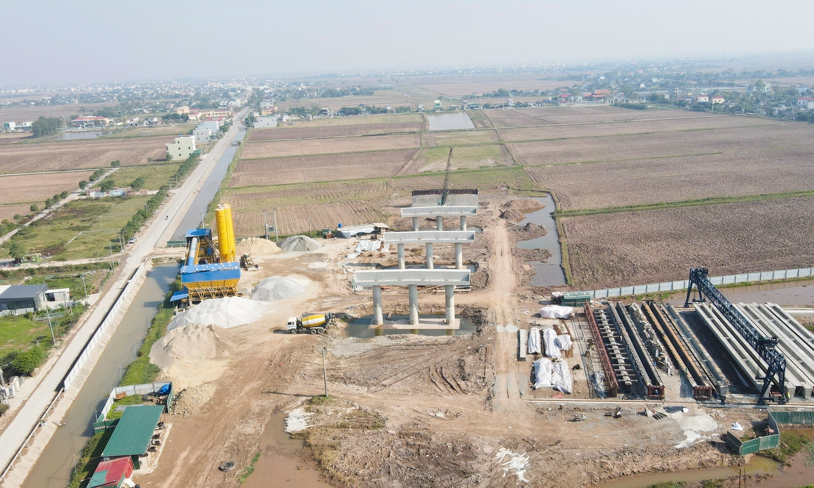 Hưng Yên lập tổ liên ngành đẩy nhanh giải phóng mặt bằng cao tốc CT.08