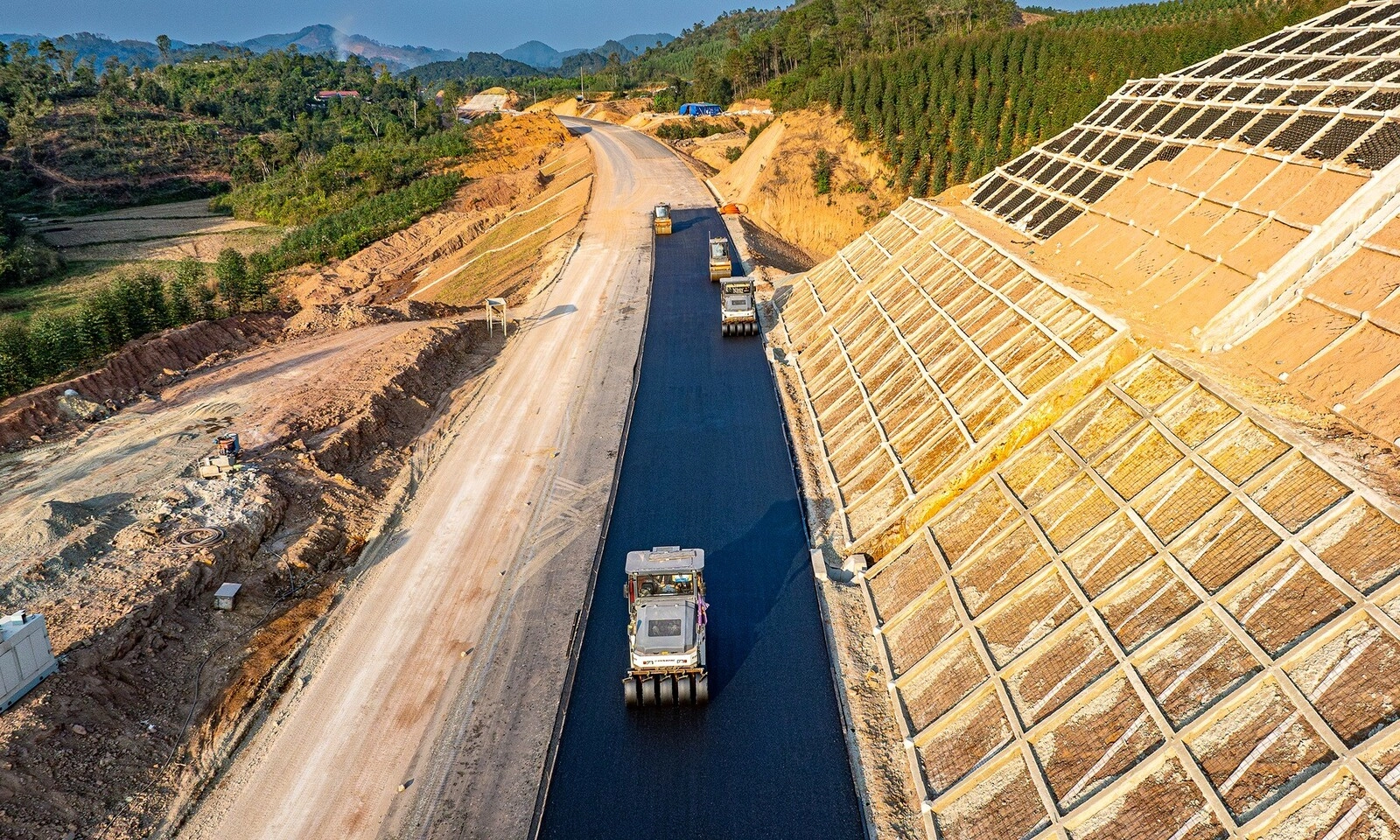 Bộ Xây dựng yêu cầu rà soát toàn bộ dự án đầu tư công giai đoạn 2021 – 2025