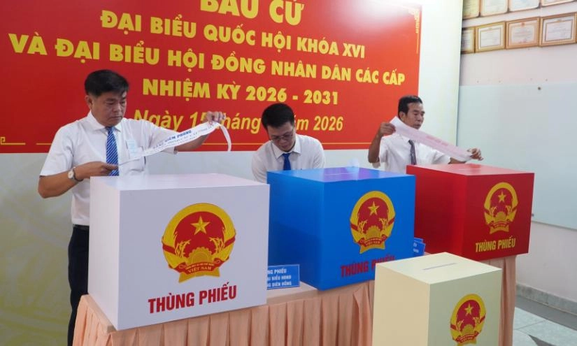 Hướng dẫn cử tri thực hiện quyền bầu cử 