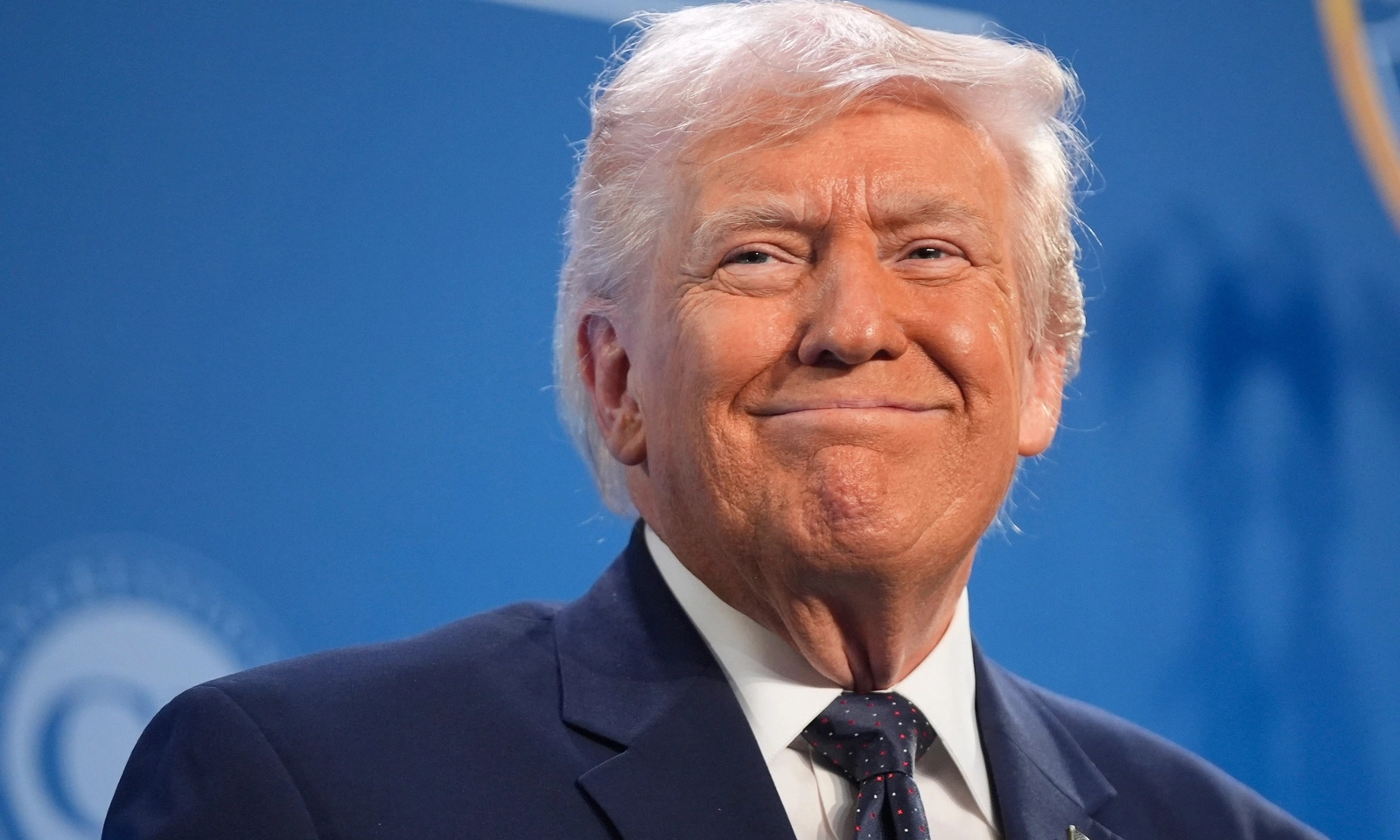 Nguyên nhân khiến Tổng thống Trump đưa ra những thông điệp trái ngược về chiến sự Iran