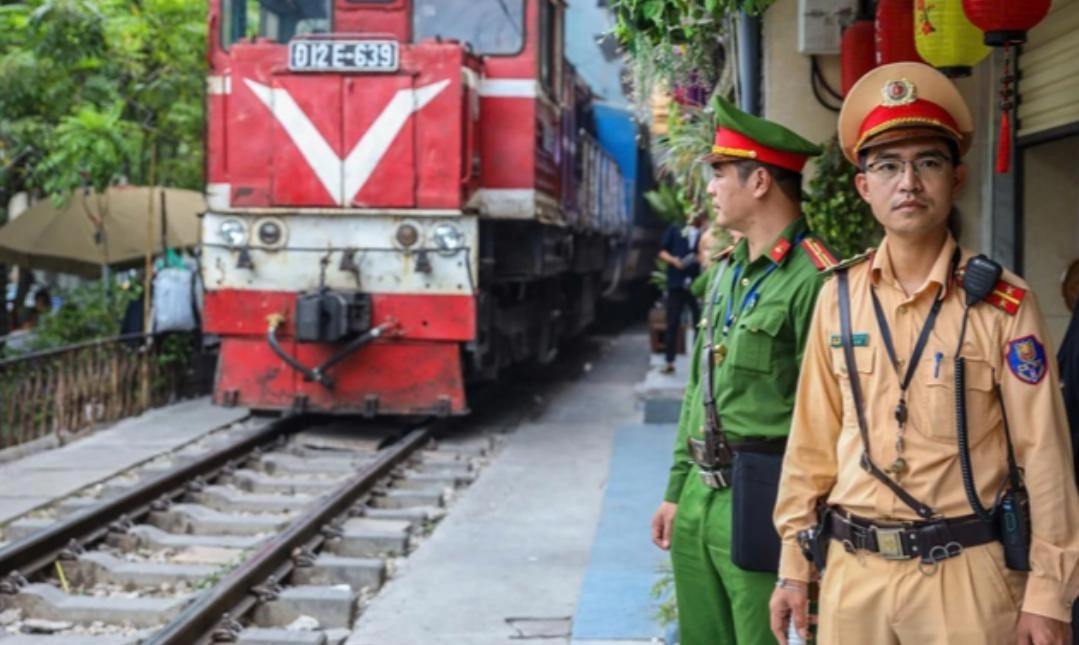 Ninh Bình tăng cường kiểm soát vi phạm giao thông đường sắt phục vụ bầu cử 