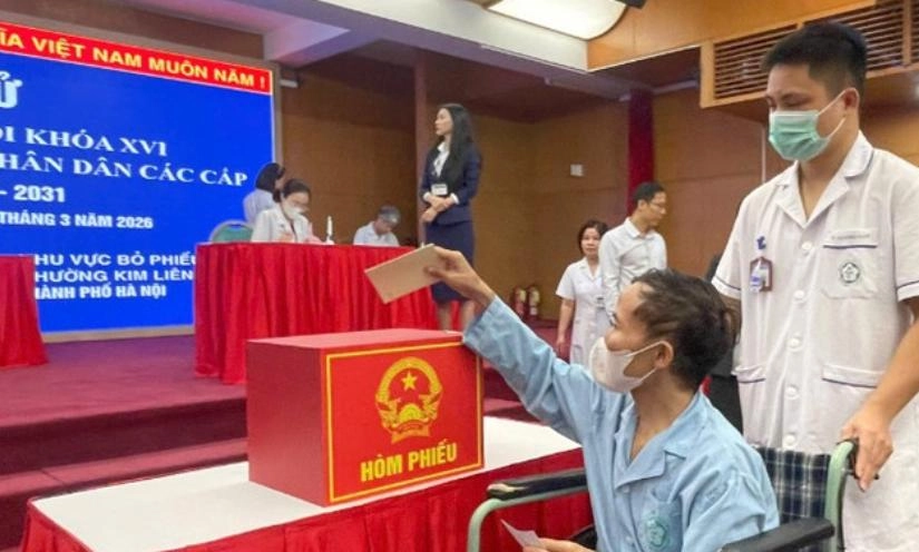 Những cử tri đặc biệt ở bệnh viện Bạch Mai