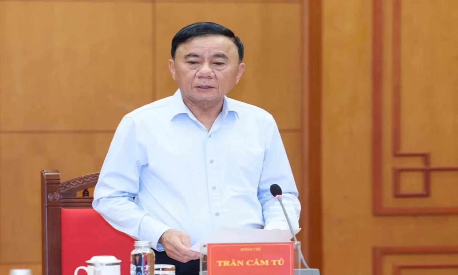 Bộ Chính trị chỉ đạo giữ ổn định giá xăng dầu, bảo đảm nguồn cung trong mọi tình huống