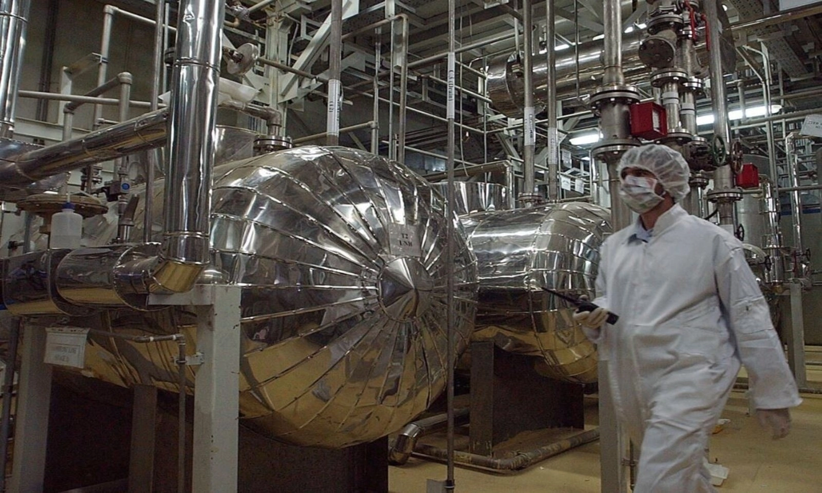 Iran cảnh báo đánh vào hạ tầng Mỹ sau tối hậu thư của Donald Trump