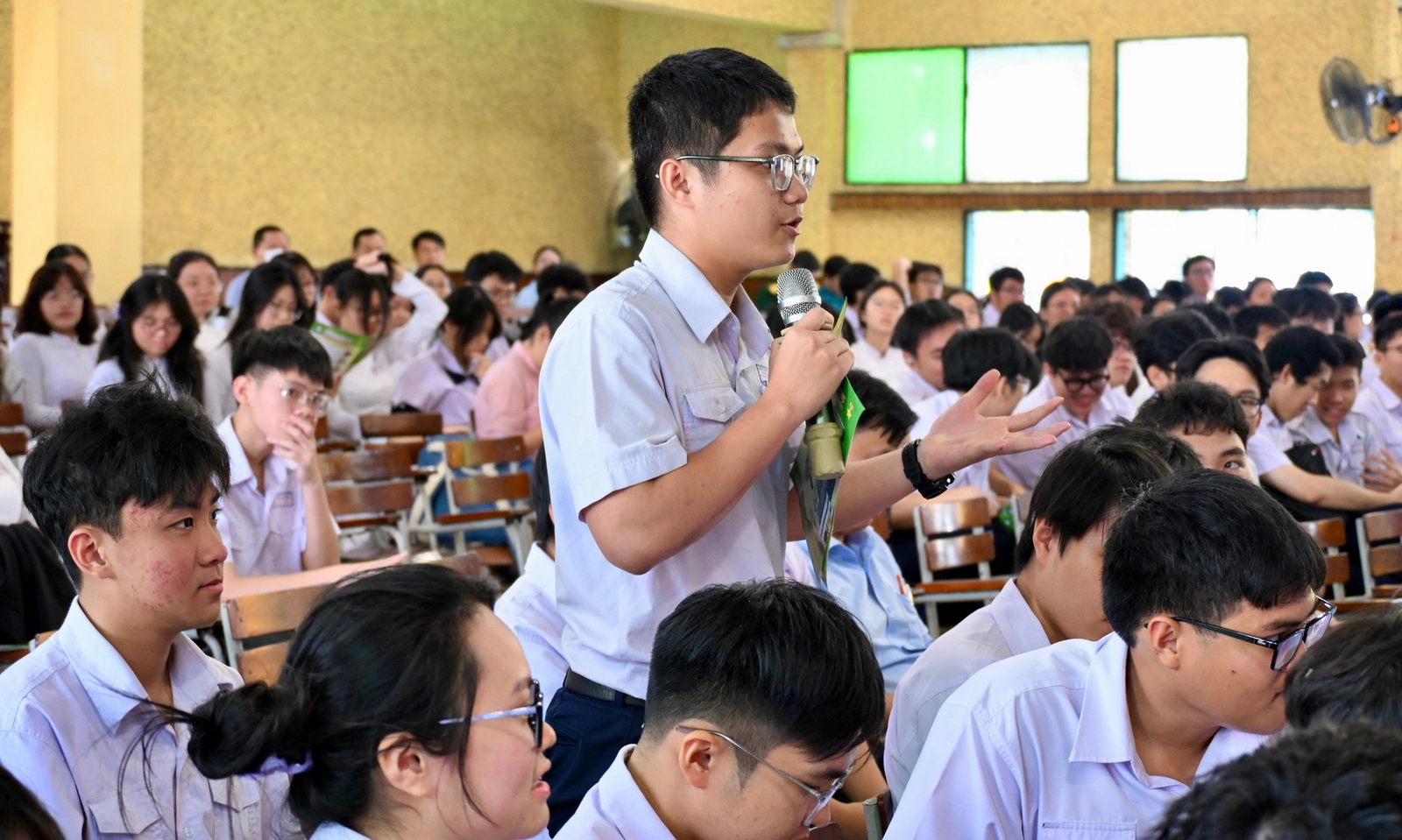 Nhiều cơ hội hấp dẫn cho học sinh khi thi vào trường Quân đội