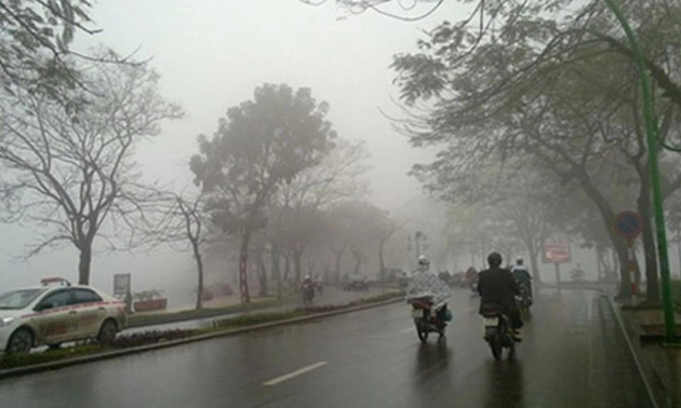 Miền Bắc sương mù, nhiệt độ tăng nhẹ, Nam Bộ duy trì nắng ráo