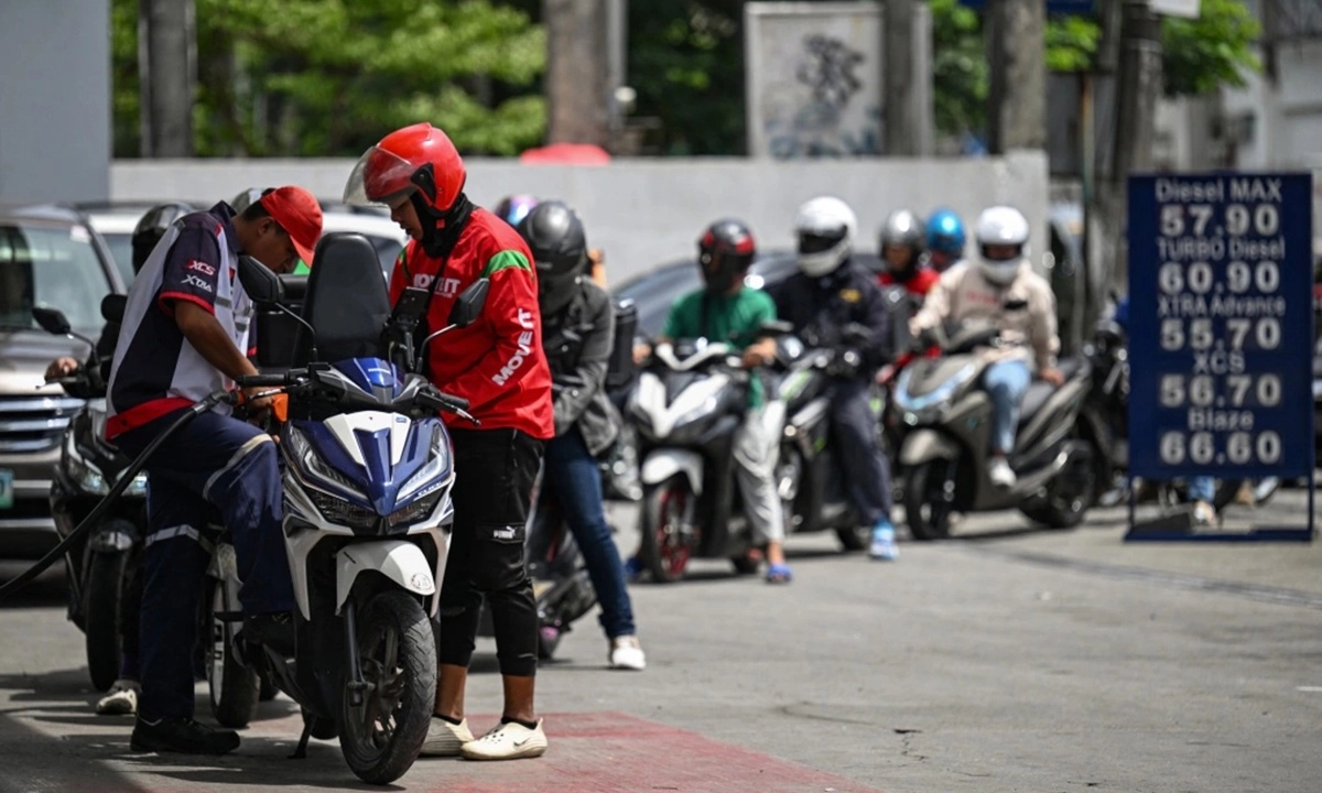 ADB hỗ trợ nhập khẩu dầu, EU trì hoãn cấm dầu Nga giữa khủng hoảng năng lượng