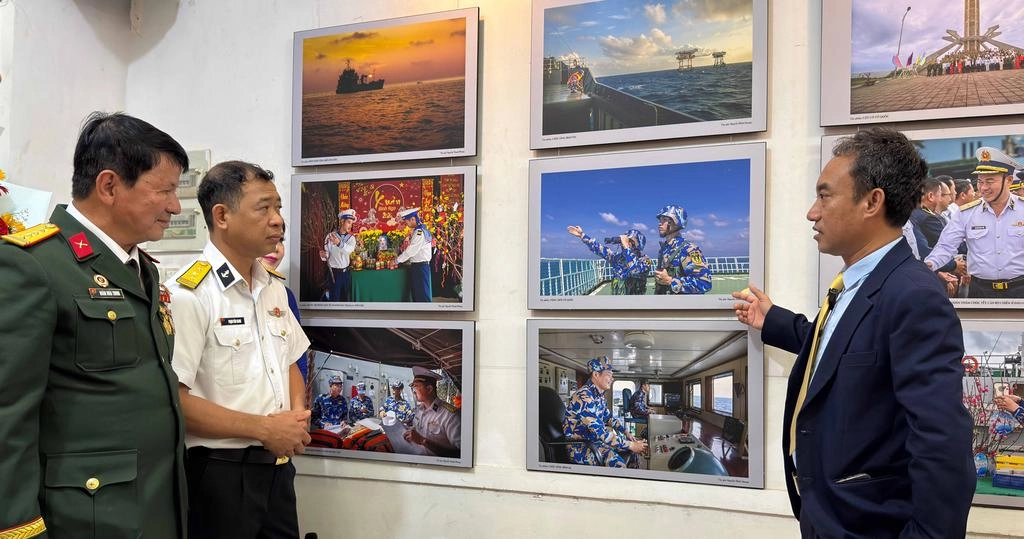 Triển lãm “Sức trẻ biển đảo Tổ quốc” lan tỏa tình yêu biển đảo