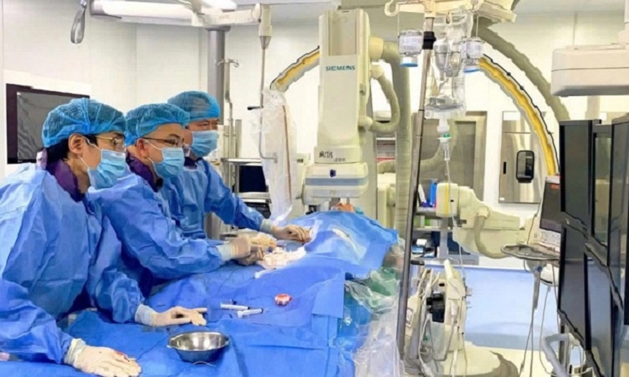 Kết hợp hai kỹ thuật, can thiệp thành công ca bệnh tim bẩm sinh phức tạp