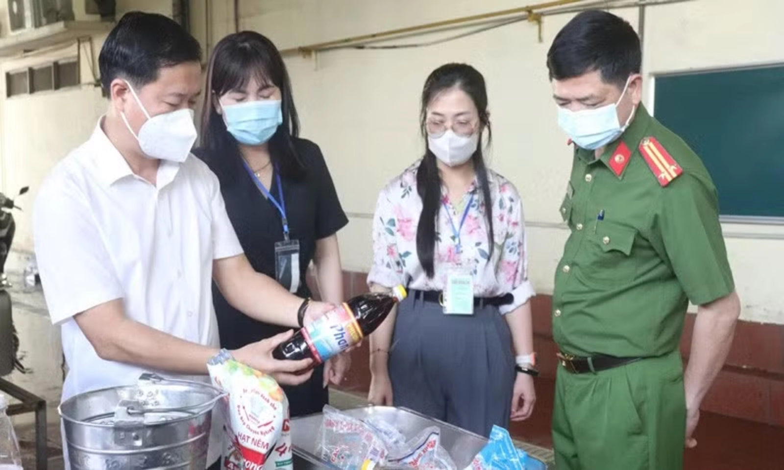 Sửa Luật An toàn thực phẩm: Quản lý xuyên suốt chuỗi, siết từ sản xuất đến tiêu dùng