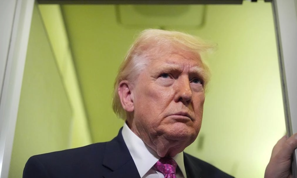 Trump cảnh báo có thể chiếm đảo Kharg và “lấy dầu Iran”