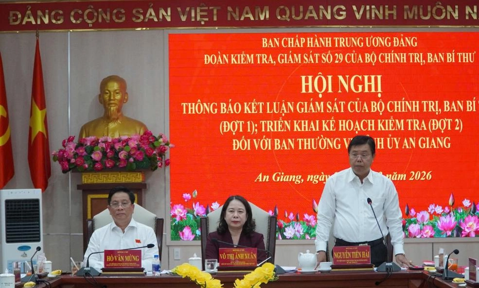 Phó Chủ tịch nước yêu cầu bám sát mục tiêu tăng trưởng trên 10%