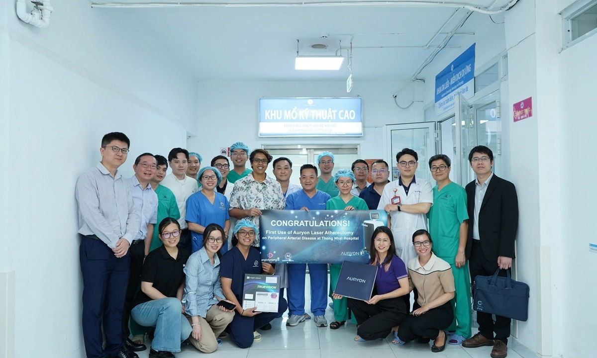 Lần đầu tại Việt Nam: Dùng laser “khoan” mảng xơ vữa cứu bệnh nhân tắc mạch chi dưới