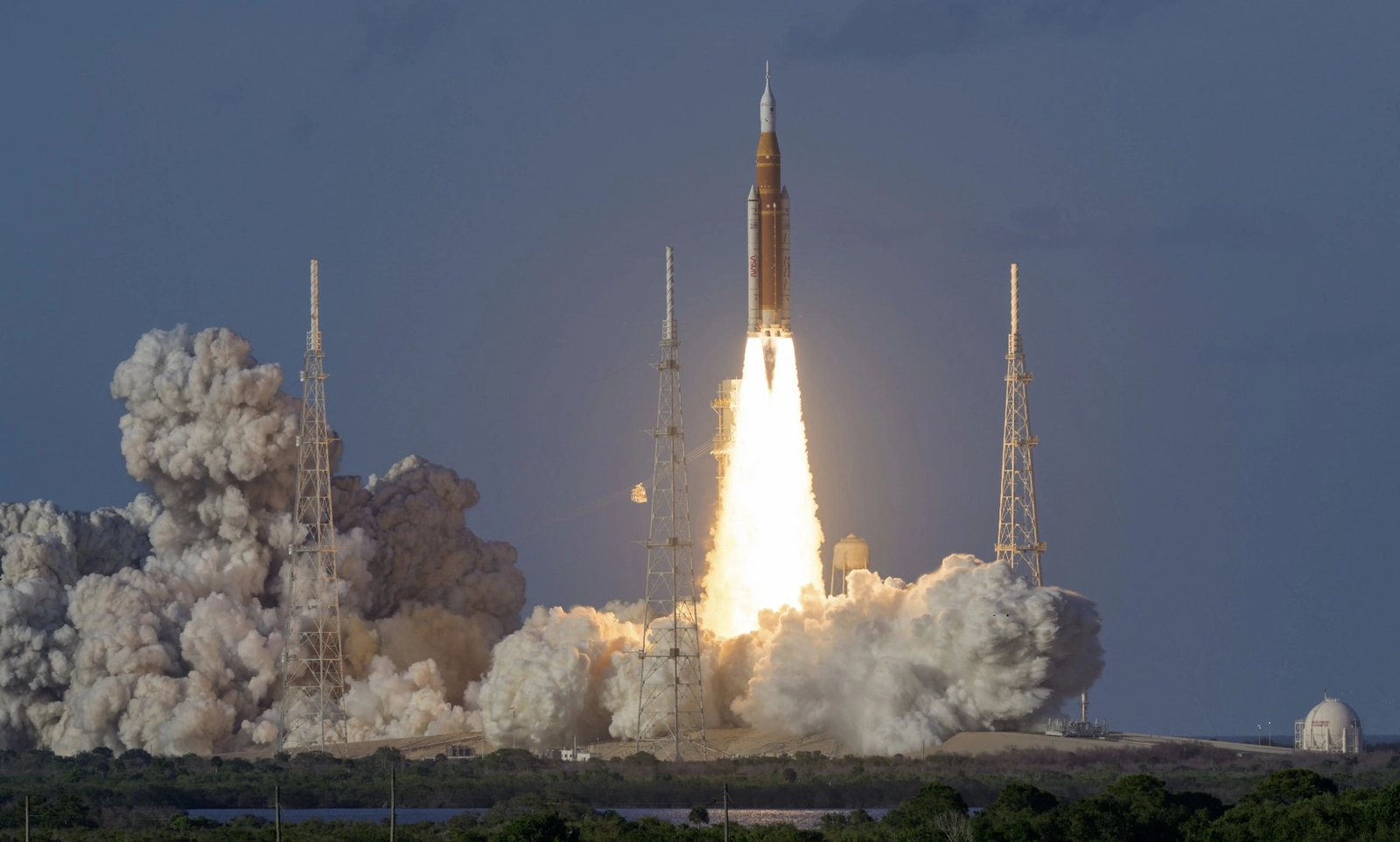 NASA đưa con người lên Mặt Trăng sau hơn 50 năm