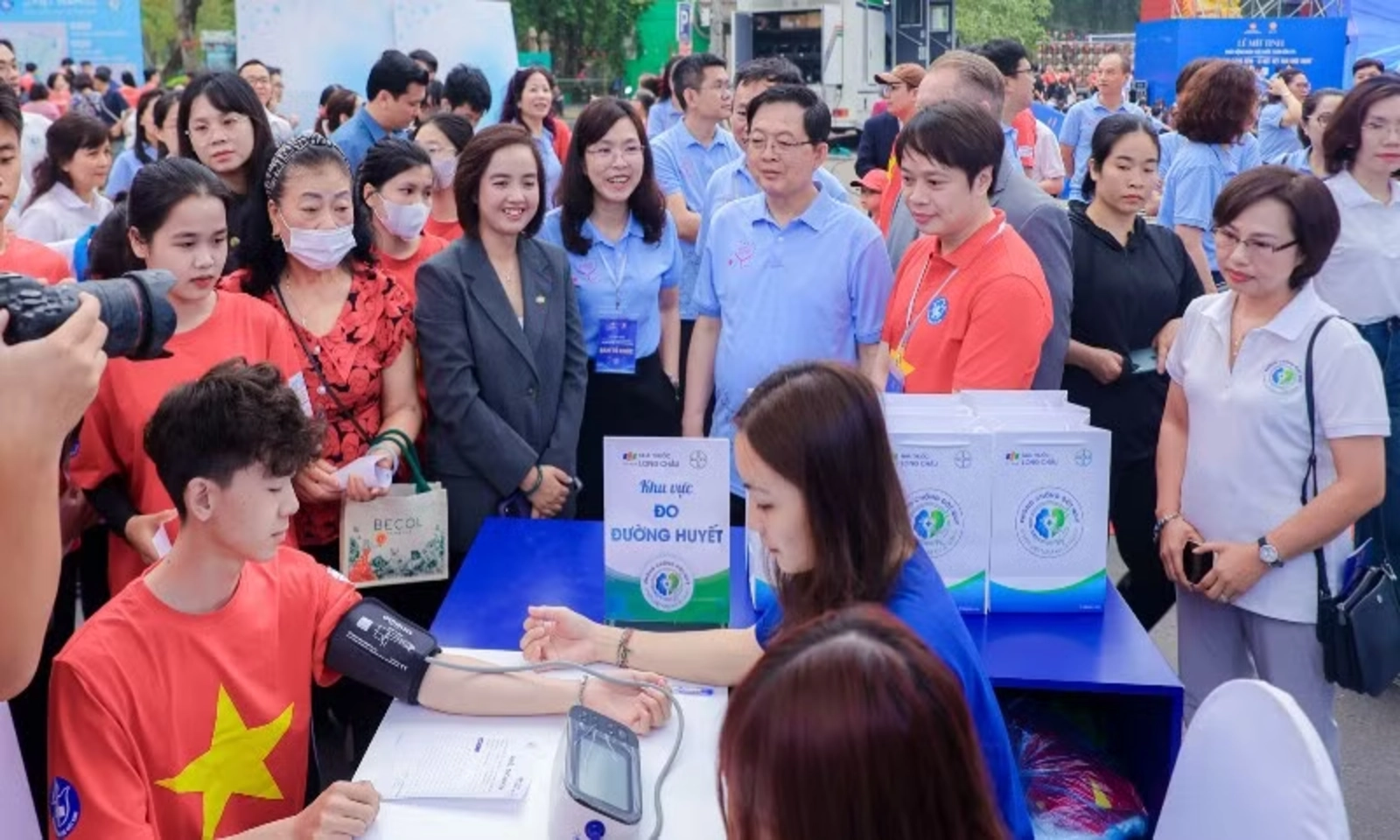 Hợp lực tầm soát, chủ động giảm gánh nặng bệnh tật từ sớm