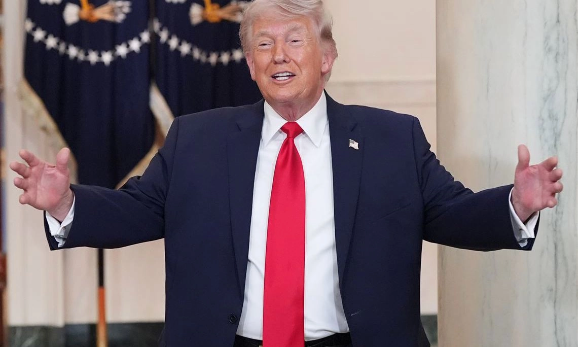 Ông Trump bỏ lệnh tấn công, tuyên bố ngừng bắn tạm thời với Iran