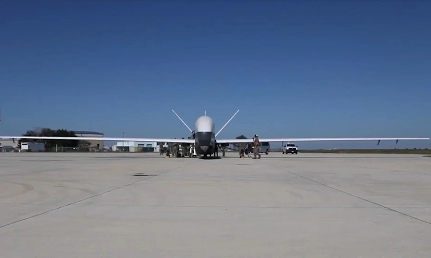 UAV trinh sát Mỹ phát tín hiệu khẩn cấp rồi “biến mất” gần Iran