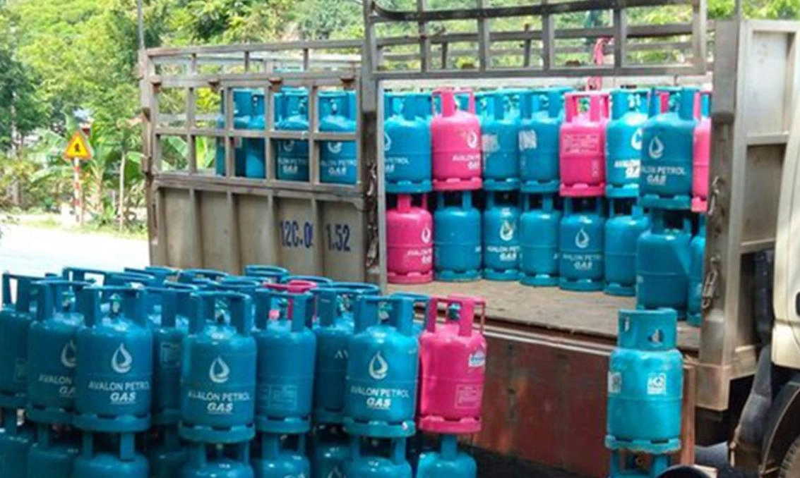 Giá gas đồng loạt giảm mạnh sau đợt tăng đầu tháng 4