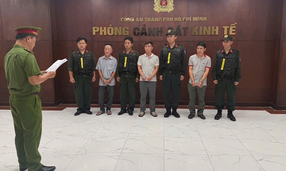 Triệt phá đường dây sản xuất thuốc đông y giả quy mô lớn tại TPHCM