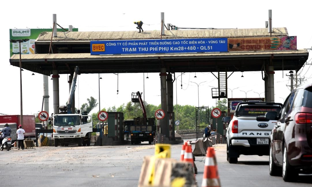 Đồng Nai tháo dỡ 2 trạm thu phí còn lại trên quốc lộ 51