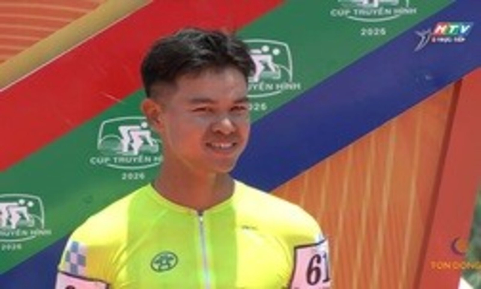 Đặng Thành Được thắng chặng 15, Xuân Lộc chiếm Áo chấm đỏ sau đèo Cả