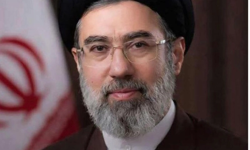 Phòng không Iran khai hỏa giữa đêm