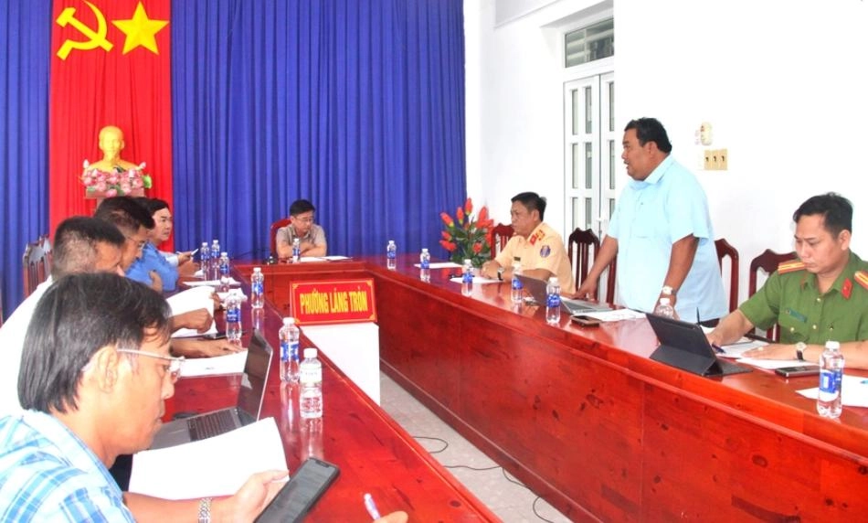 Cà Mau đề xuất về giải pháp đảm bảo an toàn giao thông trên tuyến QL1 qua phường Láng Tròn