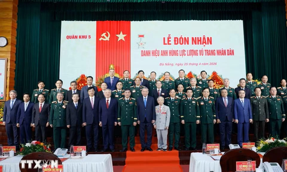 Xây dựng Quân khu 5 tinh, gọn, mạnh, xứng danh đơn vị Anh hùng