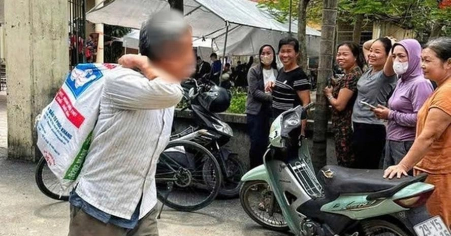 Chi trả tiền đền bù đất làm siêu dự án Olympic cho người dân