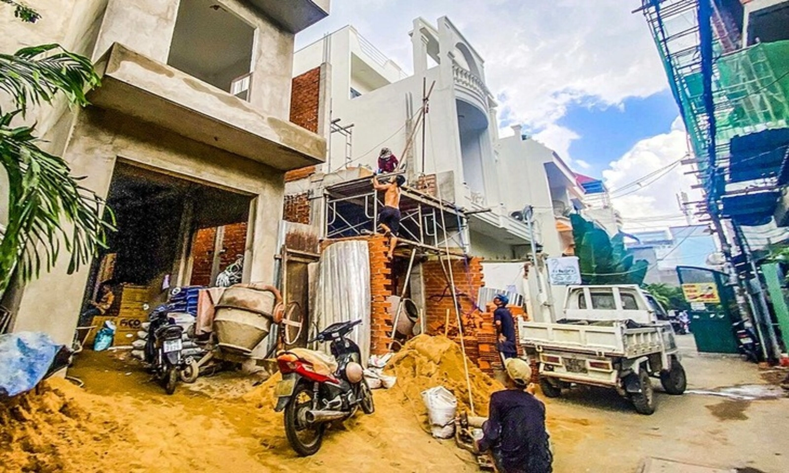 Thủ tướng yêu cầu tiếp tục cắt giảm thủ tục PCCC, môi trường, xây dựng để thúc tăng trưởng