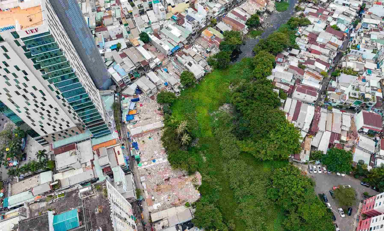 “Điểm đen” ô nhiễm TPHCM chờ giải cứu: Hơn 1.000 hộ dân chưa giải tỏa