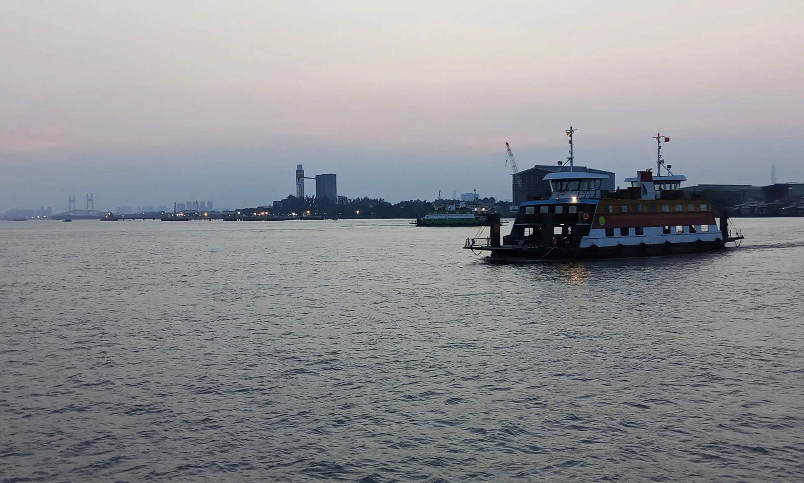 Siết chuẩn thuyền viên: Tăng yêu cầu đi biển, thực tập và chứng chỉ chuyên môn