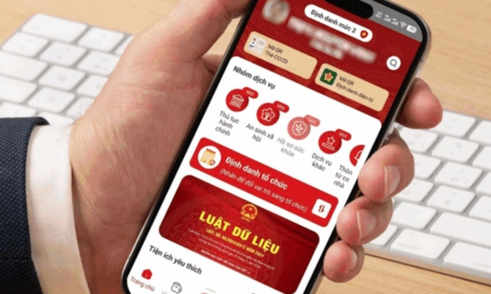 Từ 15/5, học bạ và bằng cấp tích hợp trên VNeID có giá trị pháp lý như bản giấy