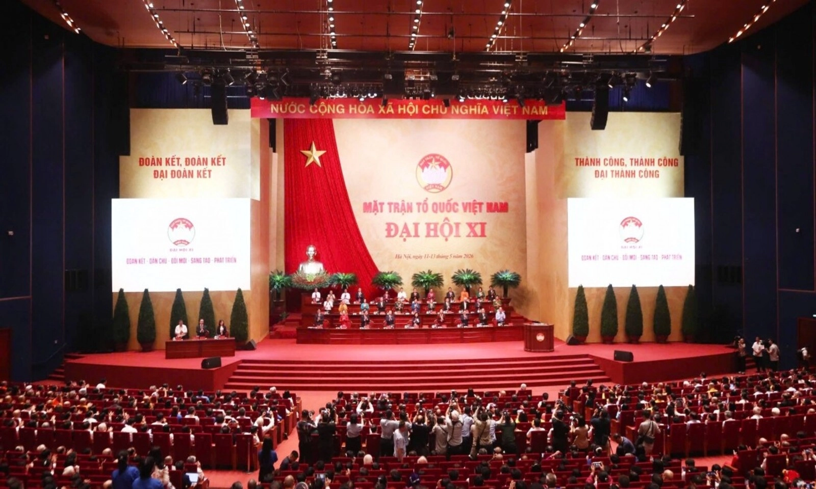 Khai mạc Đại hội đại biểu toàn quốc Mặt trận Tổ quốc Việt Nam lần thứ XI