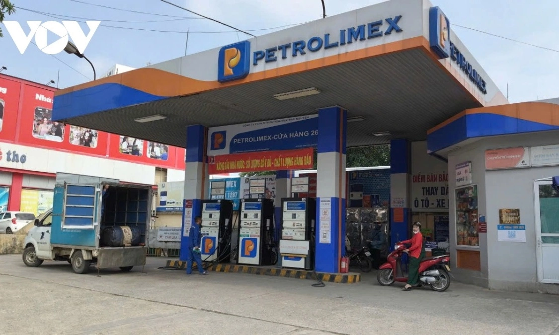 Từ 20/5, Petrolimex dừng bán RON95 chuyển sang xăng sinh học E10