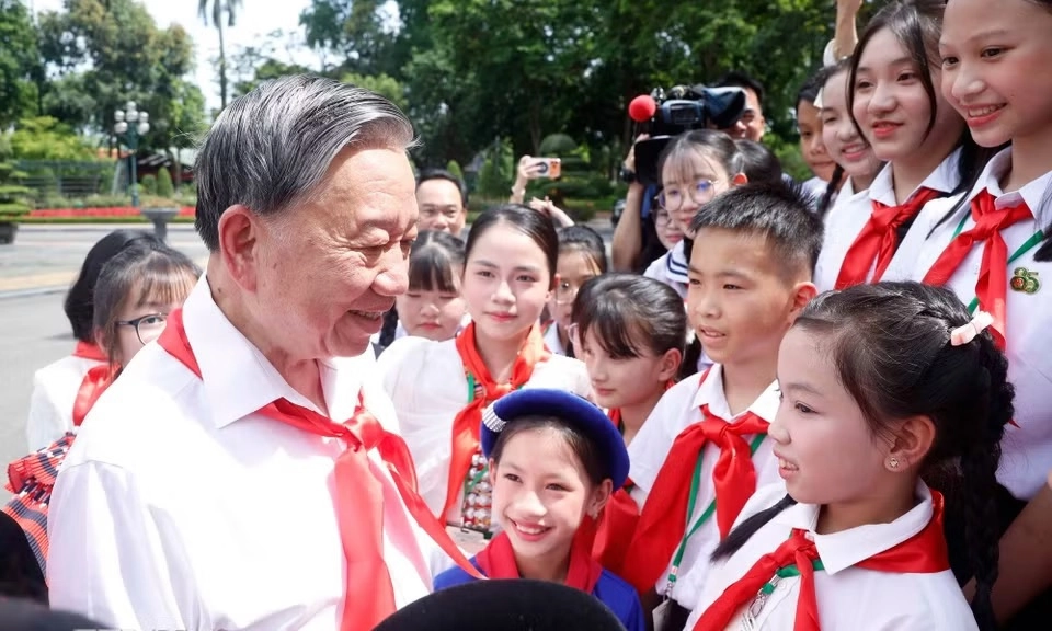 Tổng Bí thư, Chủ tịch nước Tô Lâm gặp mặt 85 đội viên tiêu biểu toàn quốc